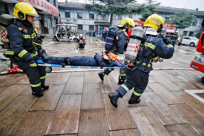清明节祭扫期间现场备勤值守 北京石景山消防将在八宝山革命公墓设立分指挥部