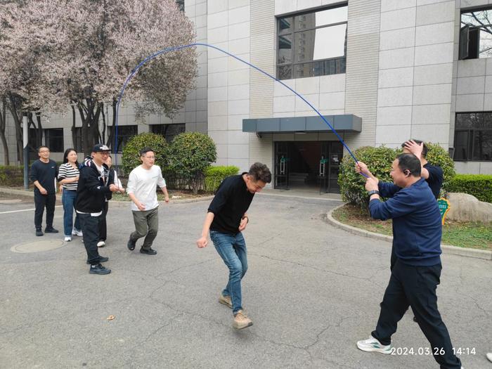 灞桥区新建小学开展体育运动训练