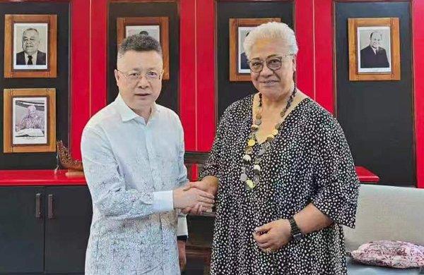 中国政府太平洋岛国事务特使钱波会见萨摩亚总理兼外长菲娅梅