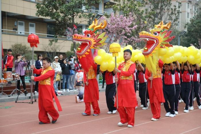 莲湖区远东二小“名校+”田径运动会开幕式震撼来袭