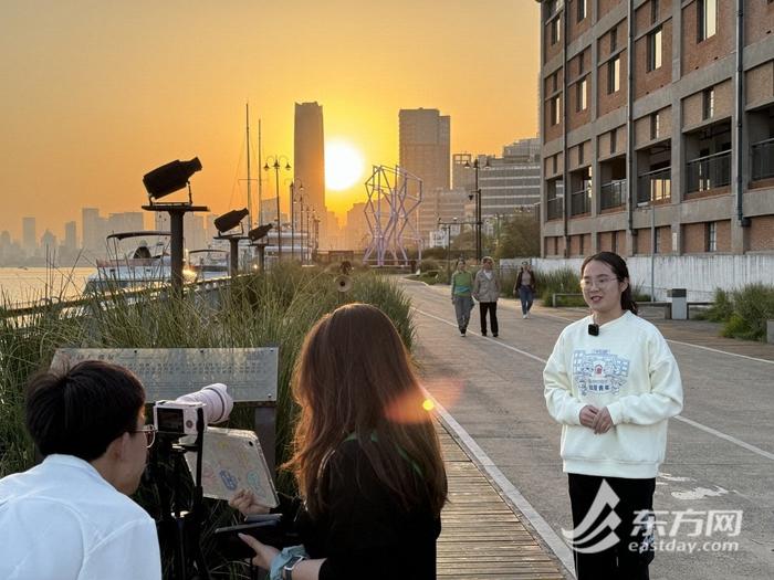 近距离感受“人民城市”生动实践，这群学子在杨浦滨江上了一堂“行走的党课”