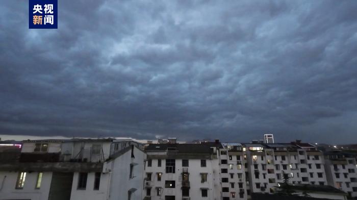 浙江发生强对流天气 局部有冰雹和短时强降水