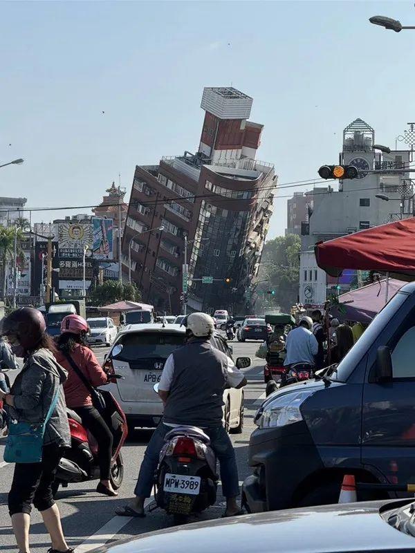 花莲7.3级地震已致7人死亡711人受伤 全台多地传出灾情