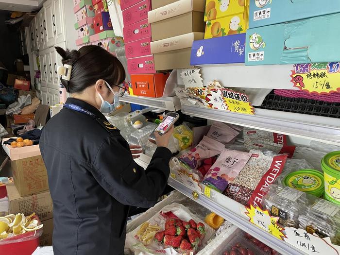 未经备案销售预包装食品 南京市雨花台区一水果店被罚