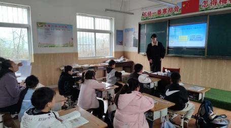 春风化雨润无声 教学比武促提升——南召县四棵树乡高峰庵小学校教师大比武