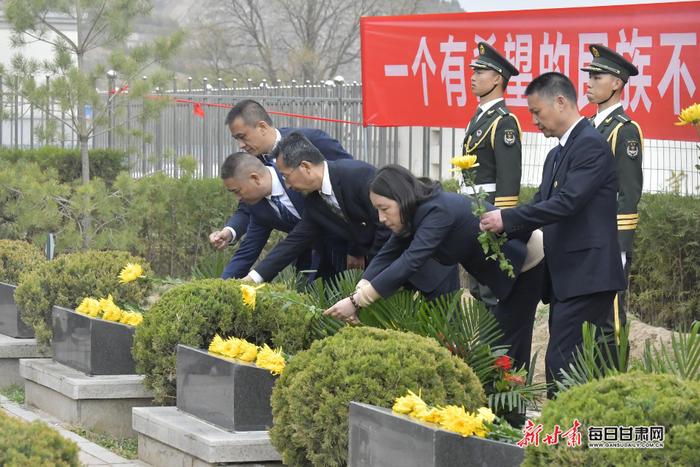 【网络中国节·清明】您长眠，我常念——兰州市烈士陵园举行散葬烈士骨灰安葬仪式