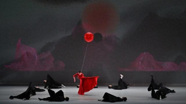 专访香港第一代现代舞编舞家钱秀莲：半个世纪的寻根之旅