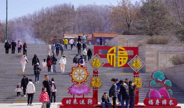 踏青赏春 清明假期敦化六鼎山文化旅游区旅游接待量再创新高