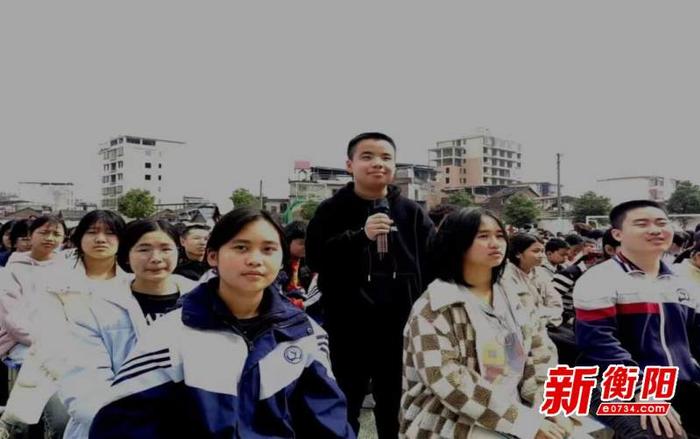 耒阳市实验中学铁路园分校：“绿”“蓝”携手法治宣讲，筑牢校园安全防线