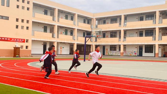 “我运动、我健康、我快乐” 灞桥区神鹿坊小学举行2024春季田径运动会