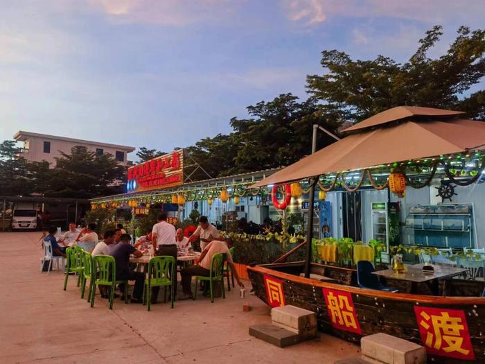 乐东海滨村：建起“海产品一条街” 招来了游客 引来了商机