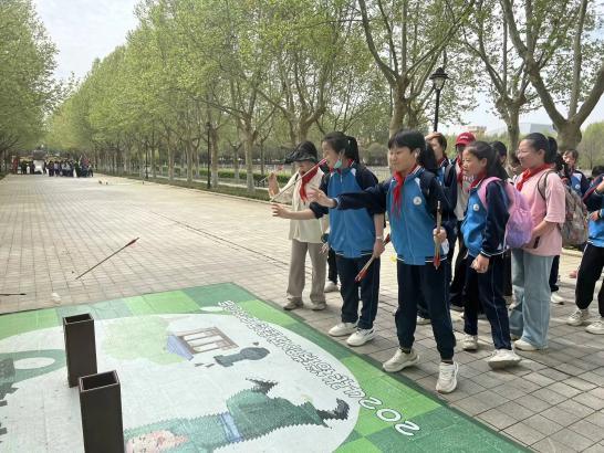 走进葡萄种植基地，探寻民族工业发展 ——西安市浐灞第二十一小学研学旅行