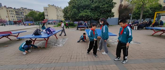 雷锋精神 薪火相传——合肥市锦绣小学开展学雷锋主题实践活动