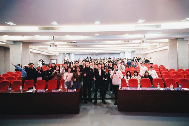 产业融合助力大学生就业，“洛克经验”走进上海体育大学课堂