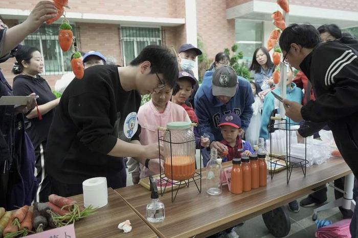 中国农科院蔬菜花卉研究所多种活动展示农业科技成果