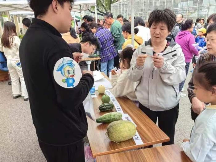 中国农科院蔬菜花卉研究所多种活动展示农业科技成果