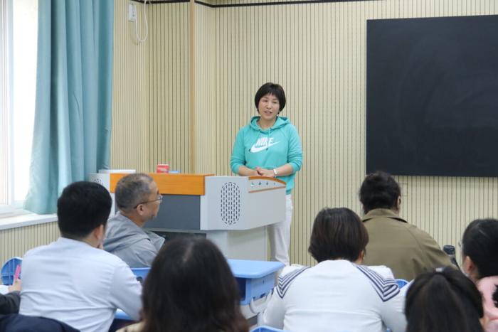 雁塔区2024年高考复习备考培训会（语文学科）在雁塔二中举行