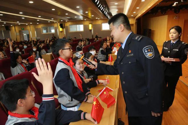 西安市第二十六中学联合碑林区司法局开展国家安全教育活动！