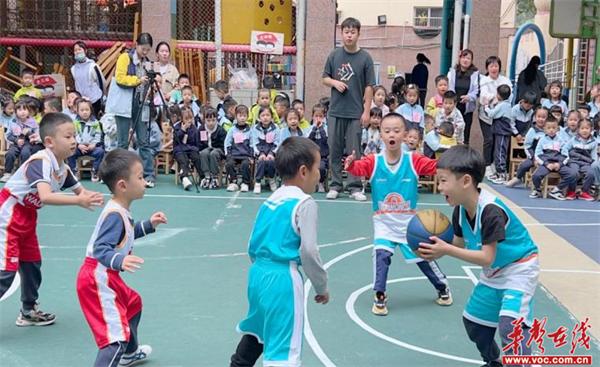 怀化市鹤城区幼儿园：阳光体育促幼儿健康成长