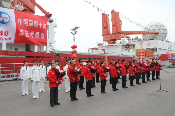 “雪龙”号归来  中国中铁南极建设者凯旋  中国第40次南极考察圆满结束