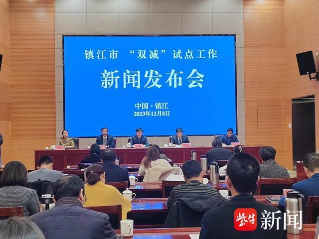 用实际行动交出镇江教育新答卷，镇江市教育局获评第一名