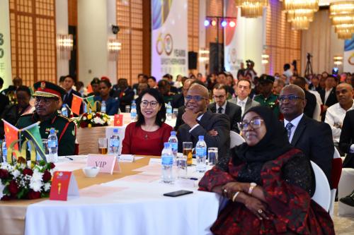 驻坦桑尼亚大使陈明健出席使馆同坦外交部联合举办的庆祝中坦建交60周年招待会