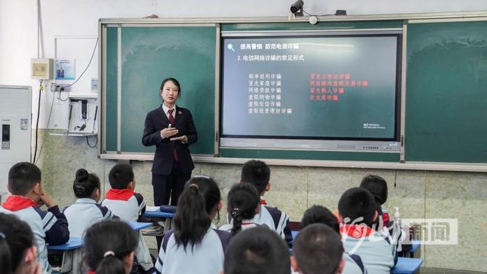 人民检察院检察官走进高庙小学 开展普法宣传教育活动