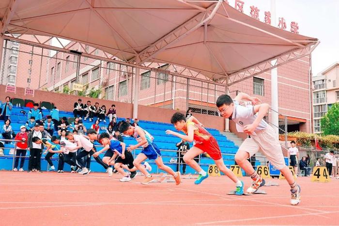 未央区枣园小学田径队在全区2024年中小学生田径运动会中勇夺团体第六名