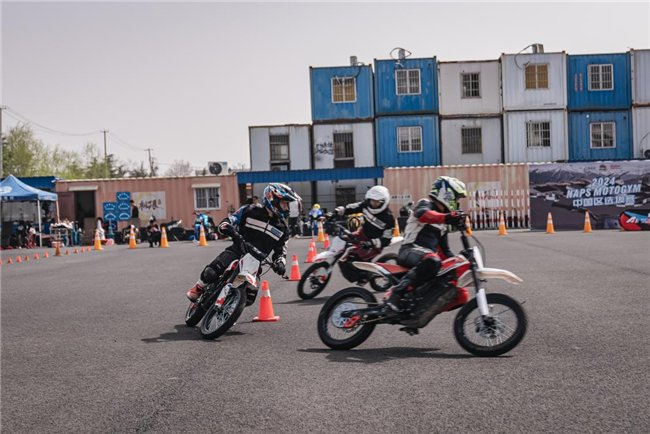 品质电动越野摩托 w700d1q75cms.jpg?by=cms_fixed_width