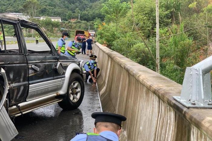 【云南】普洱市交通运输综合行政执法支队：践初心执法为民 担使命勇当先锋