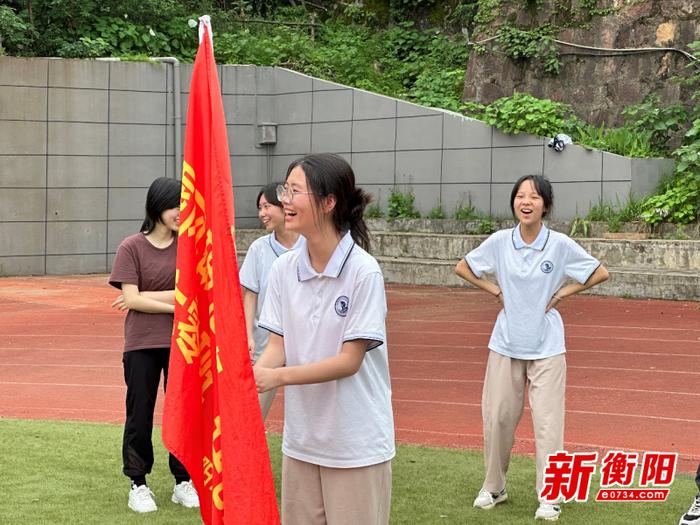 衡阳市田家炳实验中学开展毕业年级考前减压活动