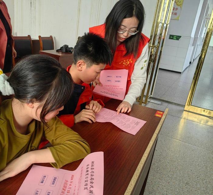 桐柏县城关镇第三小学 “学法知法守法 成长成人成才” 法治报告会