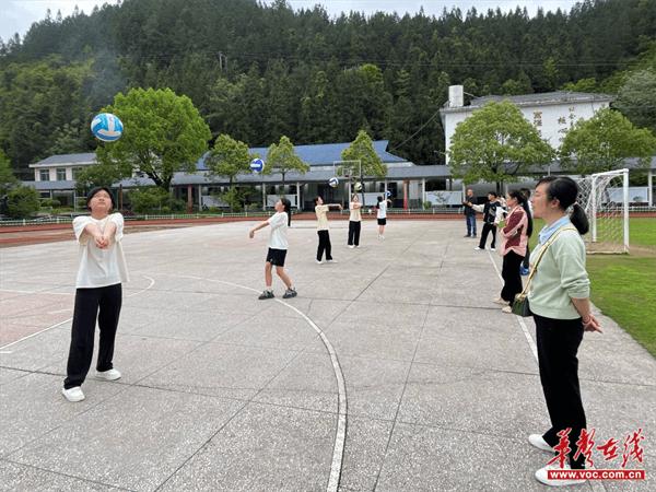 中村瑶族乡平乐学校开展中考体育模拟测试