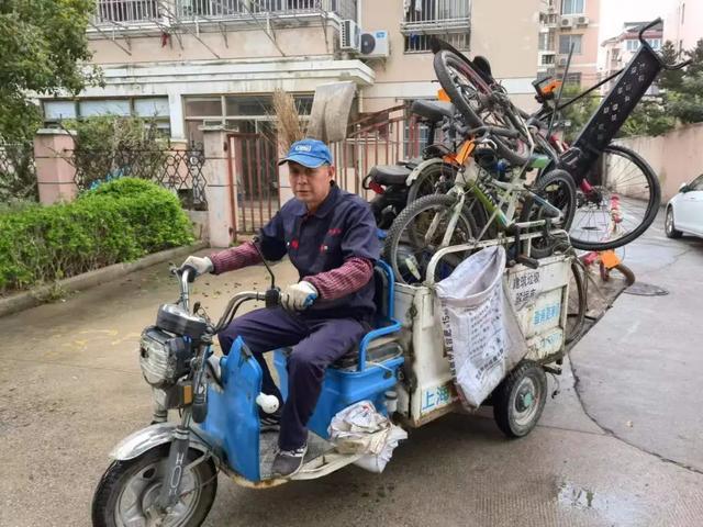 “僵尸车”大作战！盈浦街道出招解决，还路于民保畅通