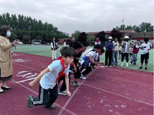 阳光运动展风采 英姿勃发筑未来 ——未央区徐寨小学第八届春季田径运动会