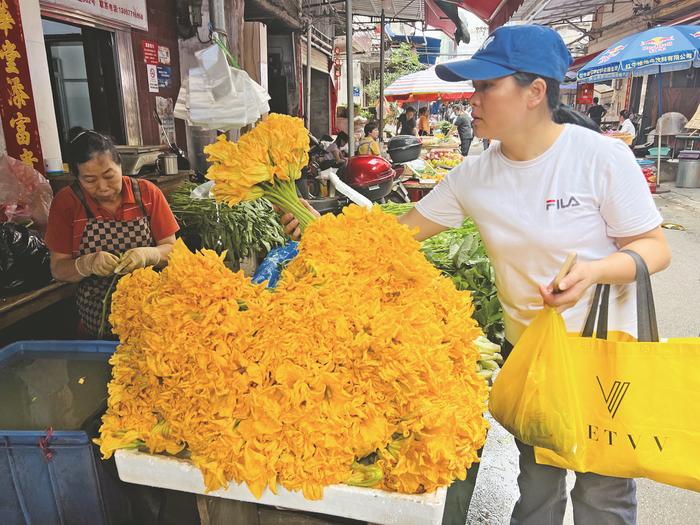 时令春菜陆续上市 市民尝鲜热情高