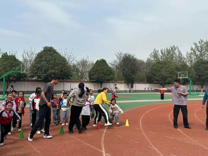 阳光运动展风采 英姿勃发筑未来 ——未央区徐寨小学第八届春季田径运动会