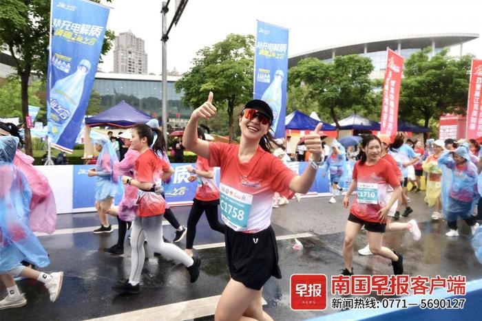 突发！电闪雷鸣，南宁女子半程马拉松赛熔断