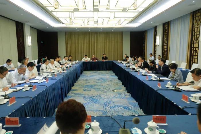 调研座谈会现场