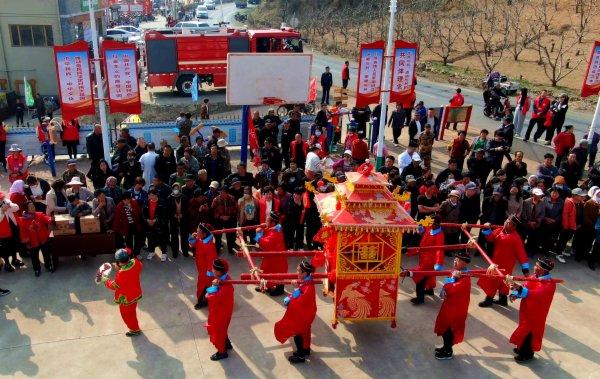 【强信心 增动能—高质量发展一线报道】 “点”有特色 “线”有内容 青龙隔河头乡村旅游春光“镇”好