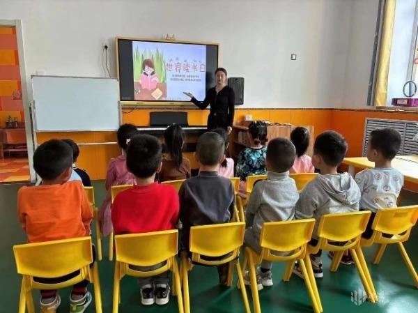 世界读书日 | 香坊区各中小学校开展形式多样的活动