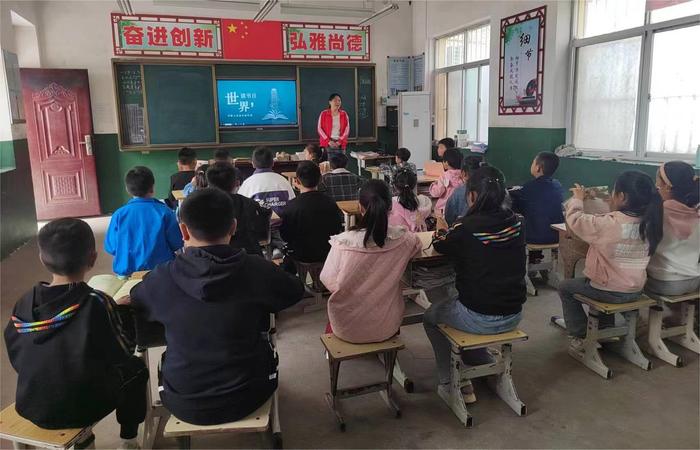 以书为伴，与智者同行——南召县马市坪乡头道河小学读书日活动