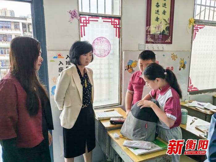 衡阳县春晖小学：管制刀具大排查向校园欺凌说“不”