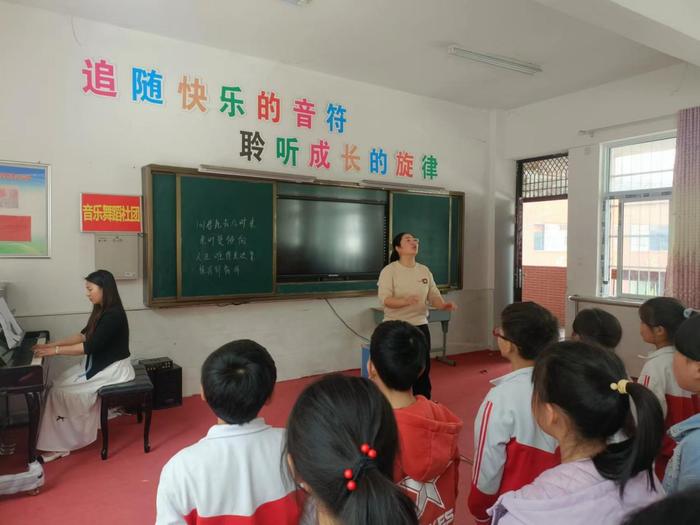 淅川县第一小学教育集团西簧校区：组建校园小小合唱团，提质减负促“五育并举”