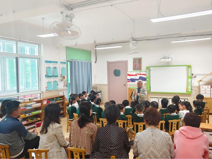 别样读书日——合肥宿幼总园来了位神秘嘉宾给娃娃讲故事