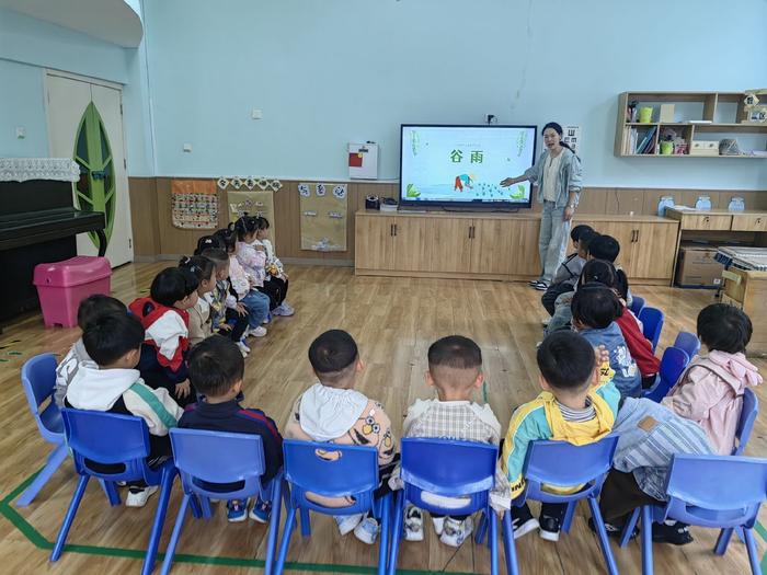 谷雨润万物，节气润童心——内乡县星博幼儿园谷雨主题活动