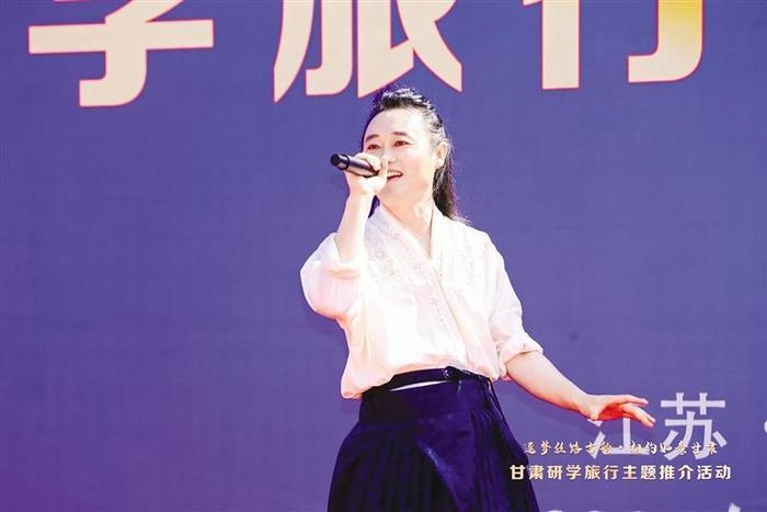 著名音乐人段兴华：在“花儿”的世界里闪闪发光