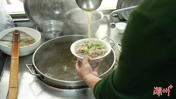潮州粿条汤如何从“美食”向“产业”蜕变——柳州螺蛳粉百亿大产业的启示