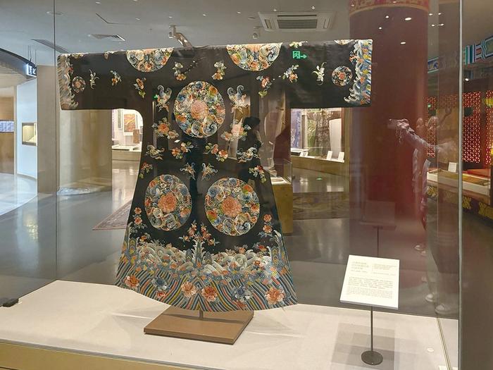 千载丝史 服章之美——中国丝绸博物馆参观记