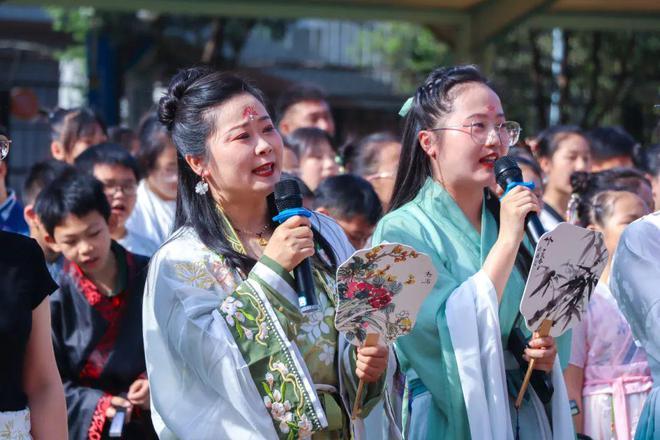 西安藤信学校“遨游汉字王国，品味汉韵悠长”暨汉服节主题活动圆满举行！